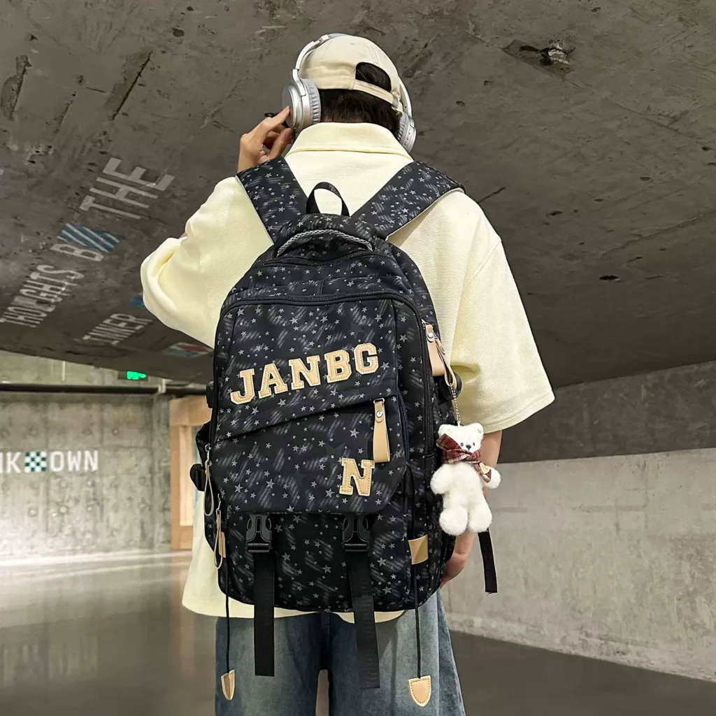 初中生减负护脊轻便大容量双肩包男女生通用旅游 backpack
